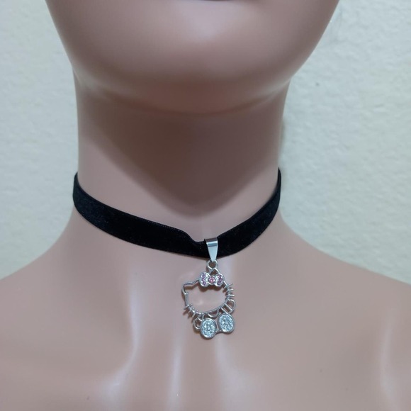 Silver tone pink bow hello - Picture 3 of 7